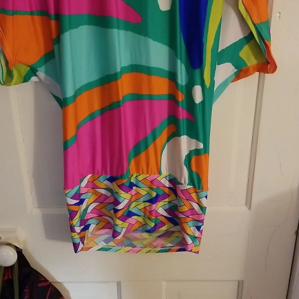 Trina turk top - Picture 3 of 7